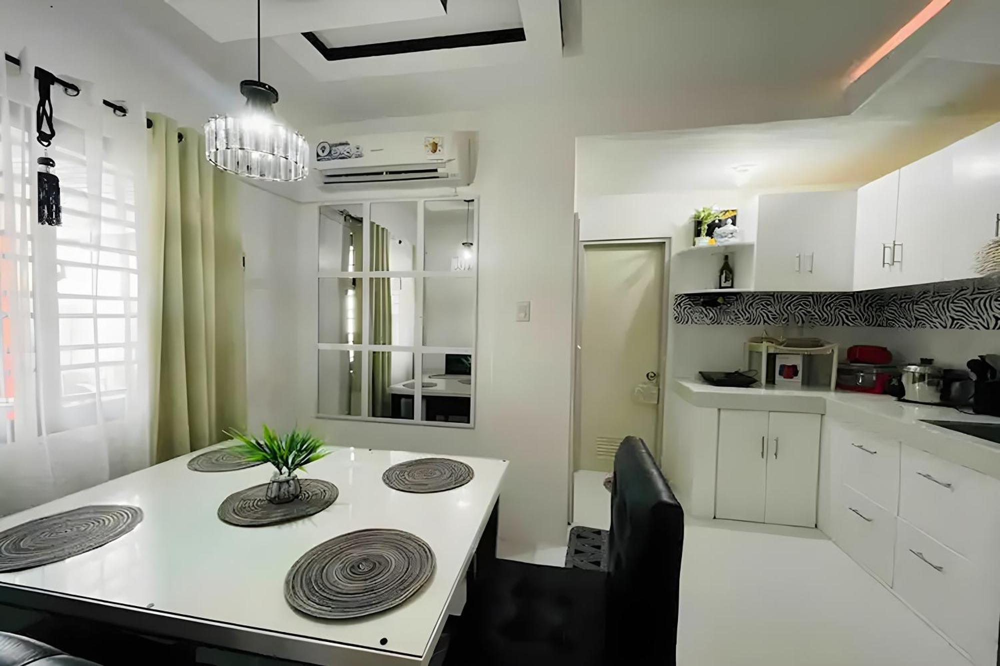 Shiella's Staycation House